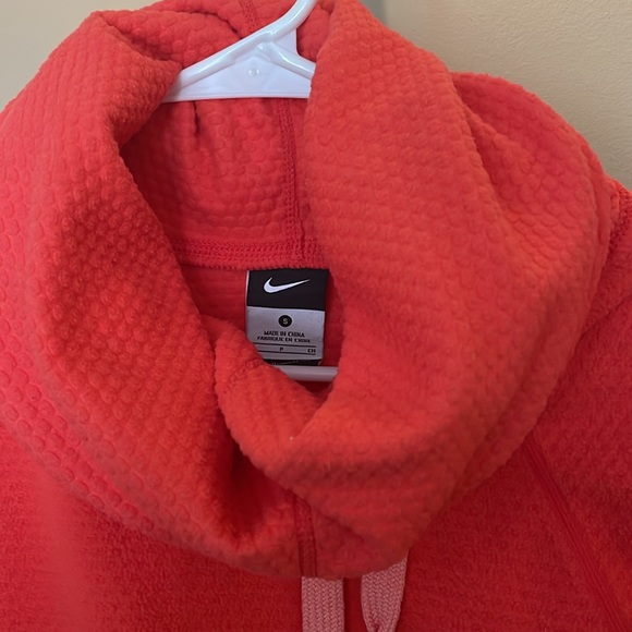 Nike pullover - Picture 2 of 5